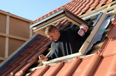 Pose de fenêtres de toit Velux à Cenans
